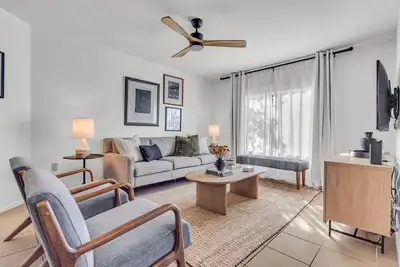 Image de Beautiful condo with pool