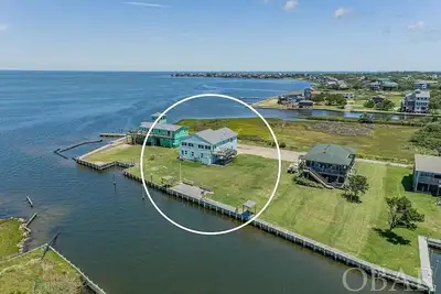 Image de Soundfront Obx Home with Private Dock, Deep Water Access & Stunning Sunset Views