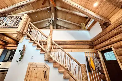 Image de Peaceful Log Cabin – 5 min to Red Mt. & Xc trails