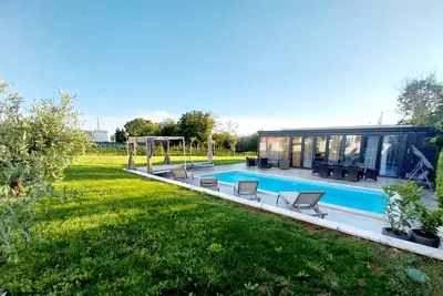 Image de Hacienda Matea- pool, olive grove, fully fenced, children's playground, barbecue