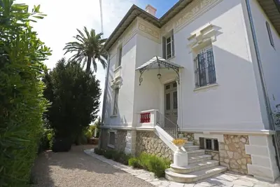 Image de Stunning Belle Epoque Villa in the heart of Cannes, private pool, secure parking