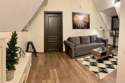 Image de Cozy Central Attic Self Check-In