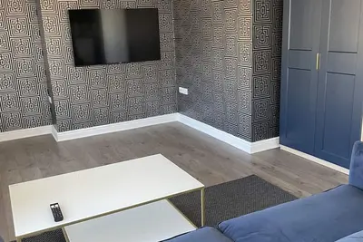 Image de Appartement-Prestige-Salle de bain privée-Vue sur la marina-2-Bedroom Lux Apa. . .