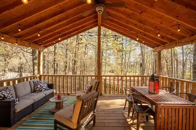 Image de Cozy, Pet Friendly Home Steps from Gfl