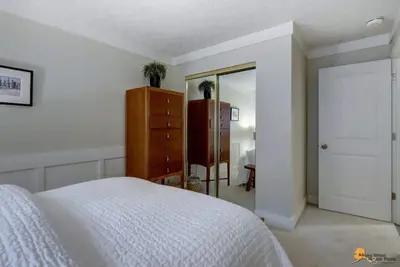 Image de Gorgeous unit will have you never wanting to leave