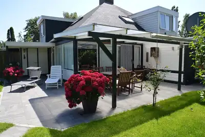 Image de Whitsun free Oasis of relaxation - Het Puppenhuisje