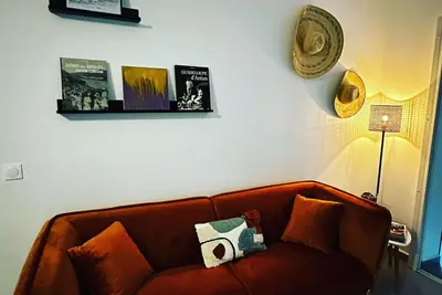 Image de Charmant appt T 3, plein centre ville, 3 min à pied de la plage, petite vue mer