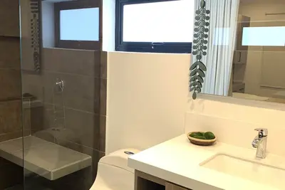 Image de Evergreen 204 Elegant apartment.