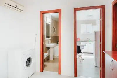 Image de Apartament 2 camere, near poker room, decomandat