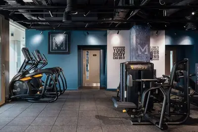 Magnificent City Panorama| Free Offsite Parking | City View