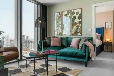 Breathtaking City Skyline Views! | Free parking
