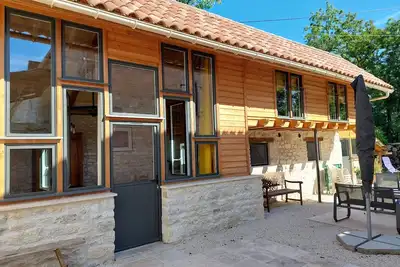 Image de Maison de vacances climatisée à la campagne avec piscine partagée - 3 étoiles
