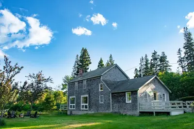 Image de Port Clyde! Walk to lighthouse, village, and beach