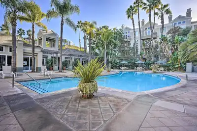 Serene Irvine Retreat w/ Heated Pool Access!