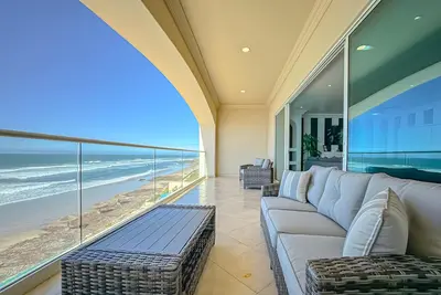 Modern-MarYSol Condo-BeachfrontAccess-2br-Rosarito