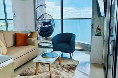 Image de Spectacular beachfront apartment close to everything in Bocagrande