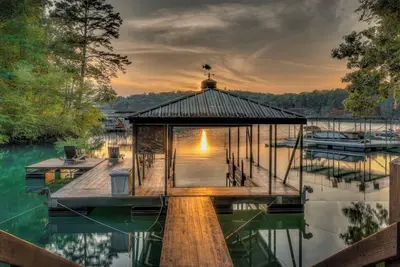 Image de Lake Escape - Pet Friendly | Private Dock on Lake Blue Ridge | Hot Tub