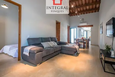 Image de Charmante cabane rénovée face à la plage avec patio privé, climatisation et parking à Palamós