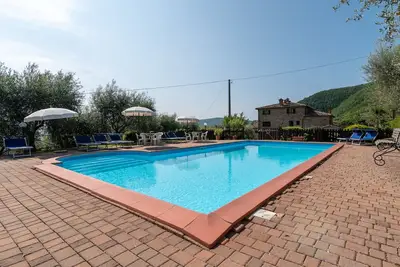 Image de Agriturismo « Cuiano La Stella » avec vue sur les montagnes, piscine commune et Wi-Fi