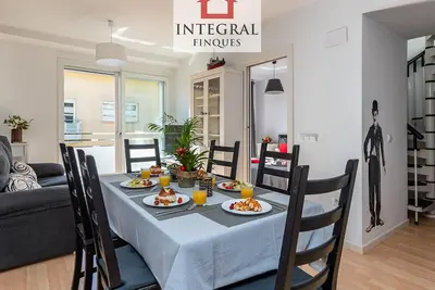 Image de Duplex à Palamós: 200m de la plage, 3 chambres, balcon, terrasse, parking et wifi