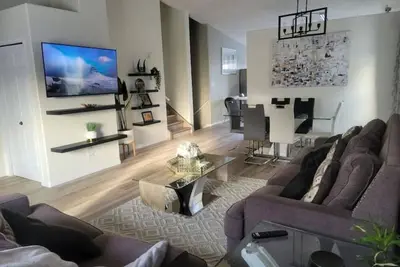 Image de Bright & Spacious 3 bedroom home