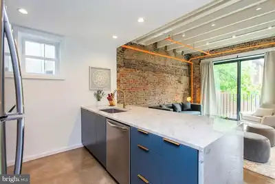 Image de Boutique Bi-Level Penthouse Loft - Washington Sq West