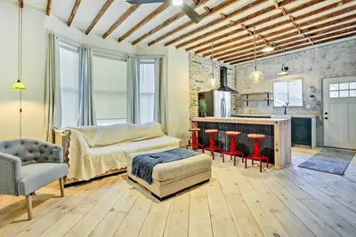 Stylish Newark Home w/ Deck < 14 Mi to Nyc!
