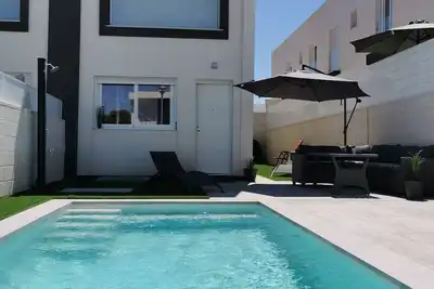 Superb house ***** 6p with private pool & Garden & Parking *****