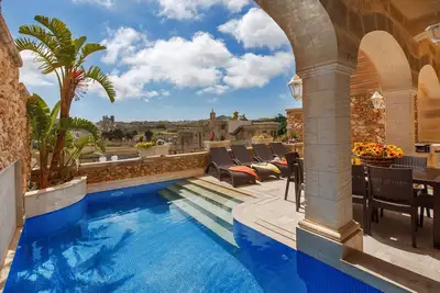 Image de Private Villa with Indoor Heated Jacuzzi
