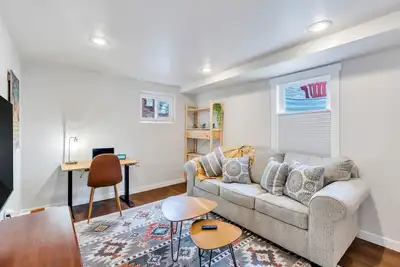 Image de Basement Apt near Downtown, perfect 30 day stay
