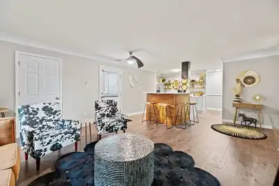 Charming House in Downtown Raleigh- Walking Distance