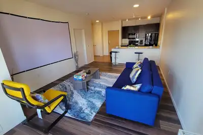 Image de **Large Condo, Great For Mpls Stay**