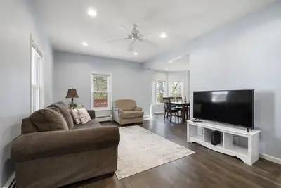 Image de City Gem! 3 Miles from Casv/1 Mile from Suny