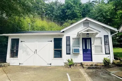 Image de The Carriage House - Downtown & Nat’l Park Stay