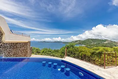 Image de Mariners Point C1 – 3-Bedroom Villa on Bluff Above Playa Hermosa with Private Pool