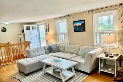 Image de Cozy beach getaway one mile from Bay beaches in Cape Cod