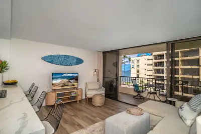 Image de Luxury, oceanfront condo. Newly renovated; best location! Sunset views! #404