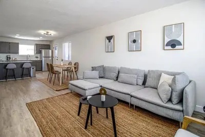 Image de Cozy Modern Desert Escape