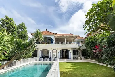 Image de Beautiful villa with private pool and spacious garden - Perfect for families