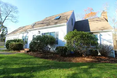 Image de Sprawling Home With Private Association Lake Access (2289)