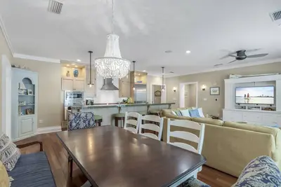 Image de Holiday Stays Available! 30a Beaches! 3 Adult Bikes! Fitness Center and Sauna!