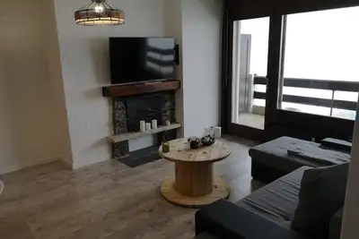 Image de Appartement 3 pieces entierement refait 300m des remontées