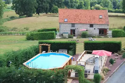 Image de Rustic & spacious converted stone barn with heated pool & sun terrace