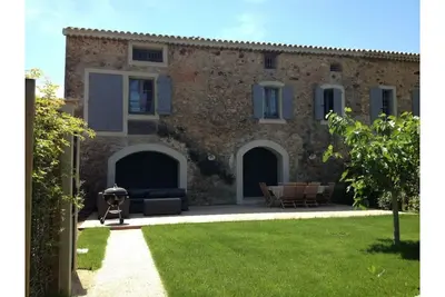 Image de A 7' de St Tropez, dans ancienne Bastide, maison 10 pers 4 chambres
