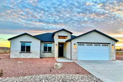 Image de Home w/Private Hot Tub, Close to Zion and Bryce