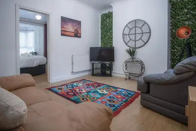 Image de Langland Road - 1 Bedroom Apartment - Mumbles