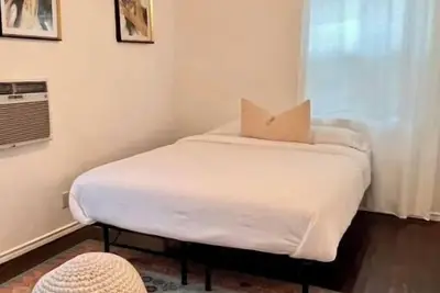 Image de Entire Place| 2-Bedrooms| WiFi | Free Parking