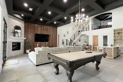 ✨Maison de luxe! À quelques pas du At&T Stadium et de Globe Life, Salle de jeux