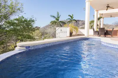 Image de Casa de Gigi • 3 Br Family Home • Walk to Beach, • Pet Friendly • Playa Hermosa • 6 Guests