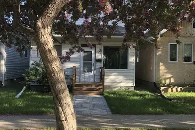 Image de Lovely St Boniface home w/ king bed + private yard